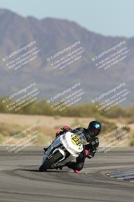 media/Oct-04-2025-CVMA (Sat) [[408bcdd6e4]]/Race 14-500-400-350 Supersport/